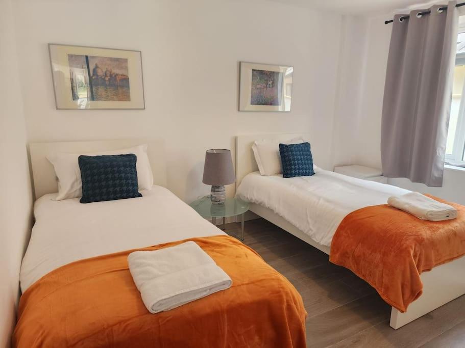 Paradigm Court, Modern 2-Bedroom Apartment F2, Oxford Luaran gambar